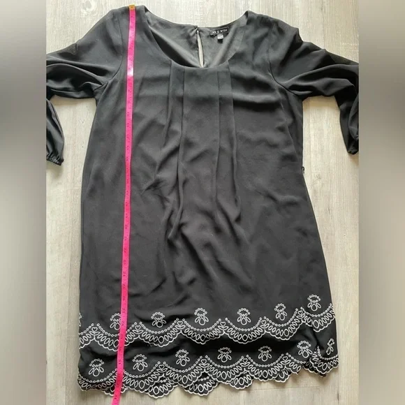 AS U Wish Size L black Embroidered Hem Pleated Front Lined Dress - Picture 4 of 11